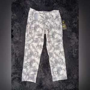 Old navy active white and gray capri leggings